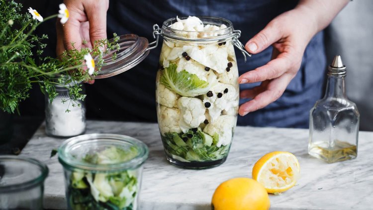 A Guide to Gut Health: How and Why to Include More Fiber and Fermented Foods in Your Meals