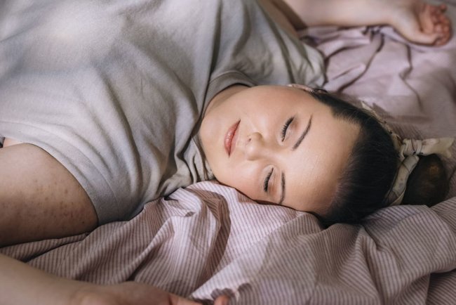 Can You Eat Less If You Get More Sleep? Why Getting More Sleep Could Be Your Weight Loss Secret Weapon