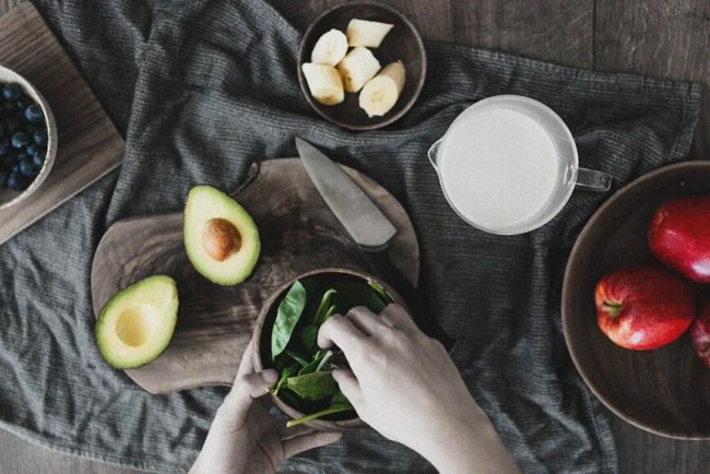 The True Advantages of Eating a Diet Rich in Color and Connection