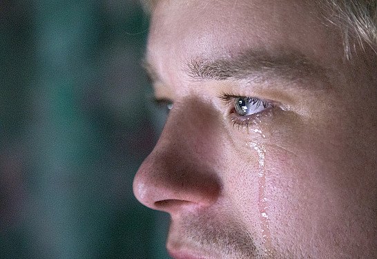 Is It Healthy to Cry? Yes, says science and your soul.