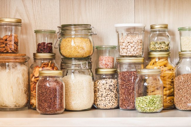 How to Fill a Budget-Friendly Plant-Based Pantry (and Fridge) Without Giving Up Taste or Nutritiousness