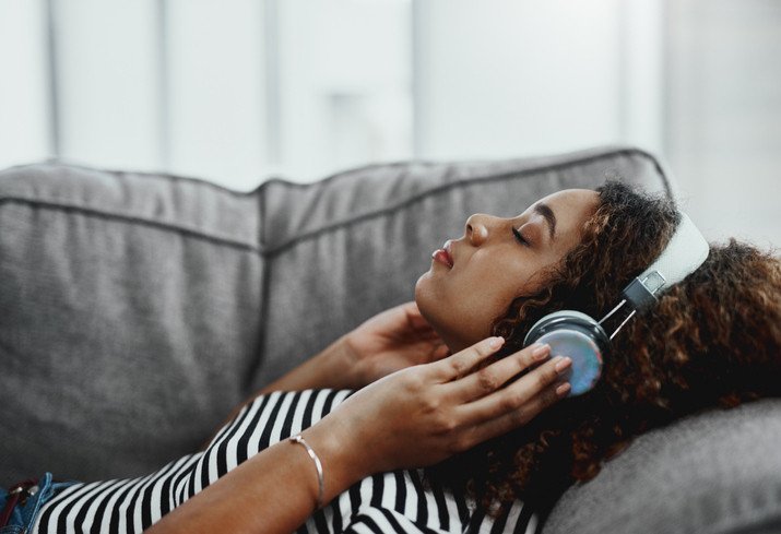 How Loud Is Too Loud and How Long Is Too Long for Healthy Headphone Use?