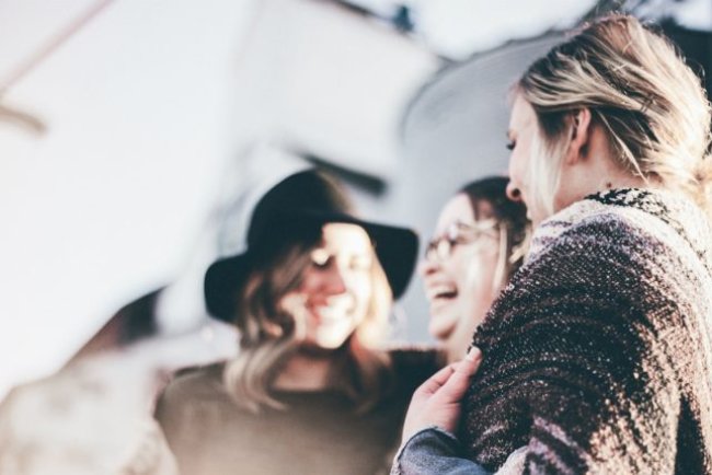 Easy Daily Ways to Feel More Connected (Without Forcing It)