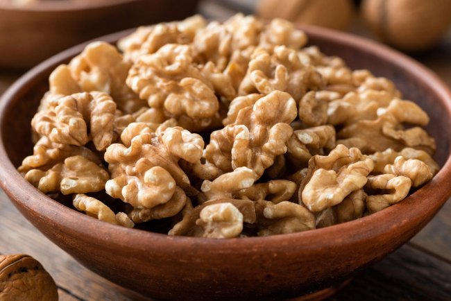 The Surprising Health Benefits of Walnuts: The Little Brain-Shaped Nut That Loves Your Heart